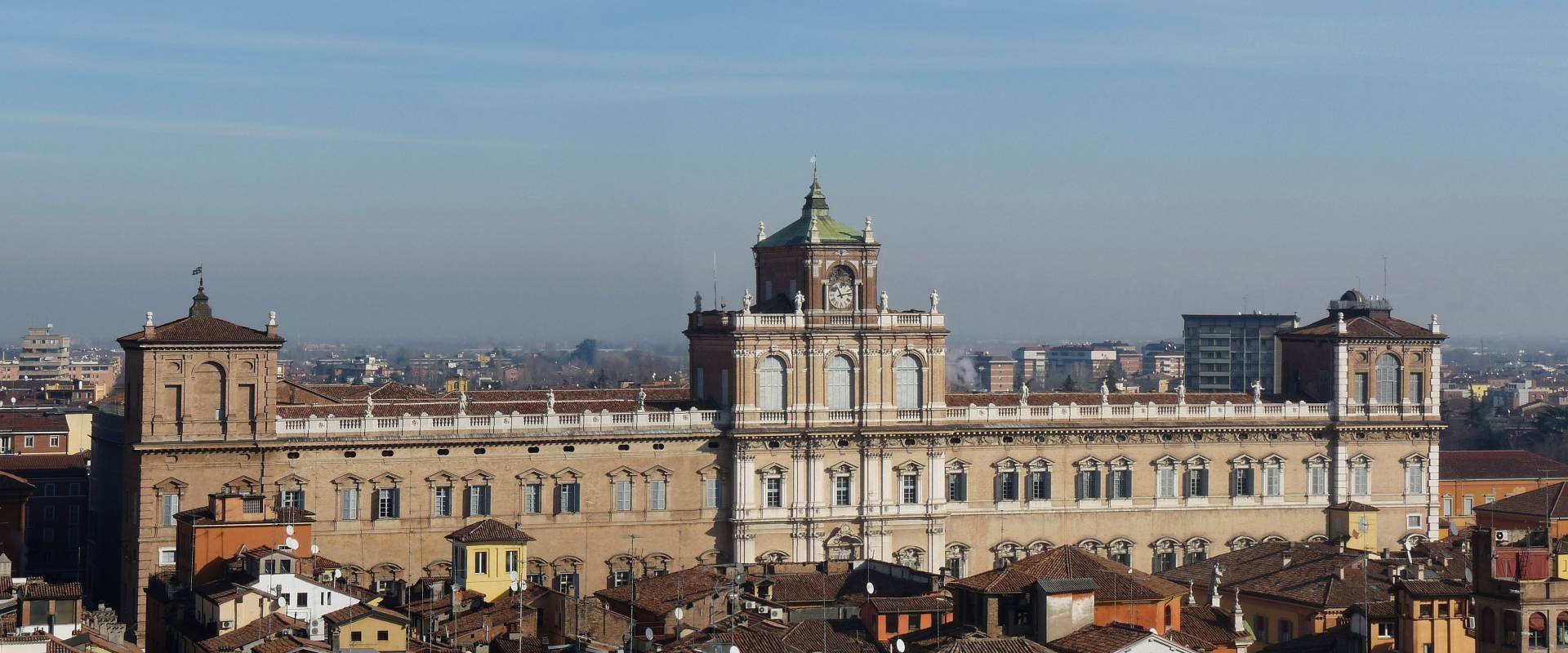 Palazzo Ducale di Modena sede dell'Accademia Militare photo by Mfran22